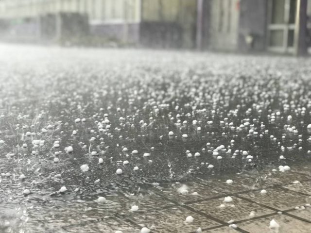 雹