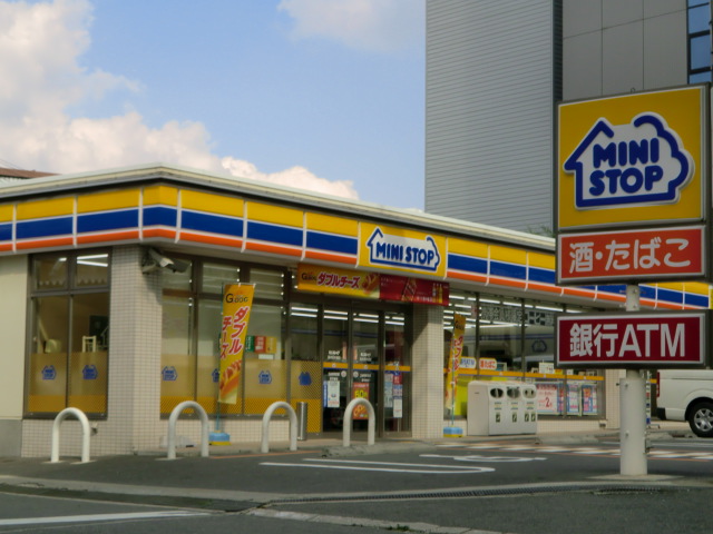 グリーンハイツ吉川 ミニストップ