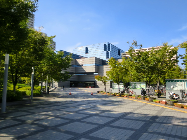 レジデンス藤戸 府立中央図書館