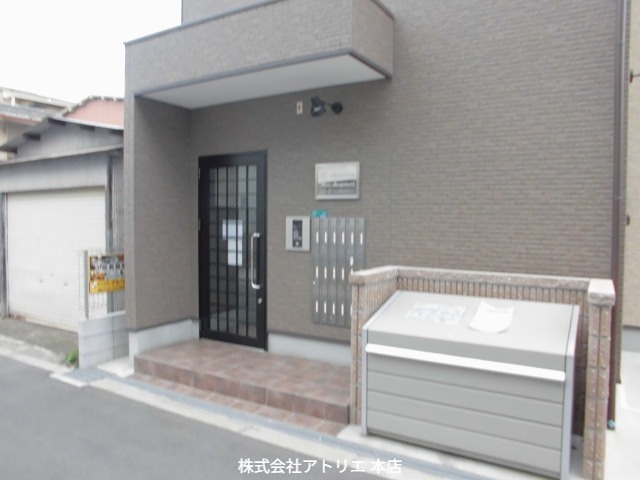 アッシュメゾン加美正覚寺Ⅱ エントランス