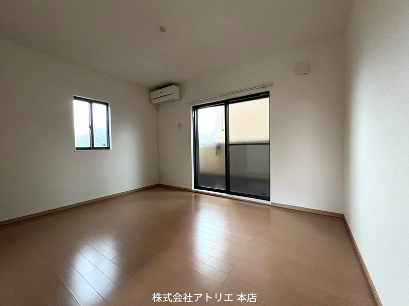 アッシュメゾン加美正覚寺Ⅱ リビング