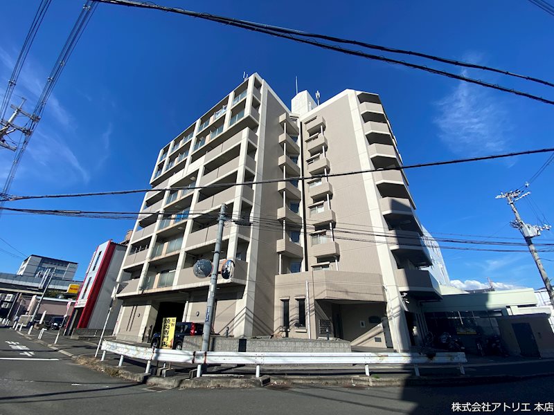 トライアンファルアーク 外観